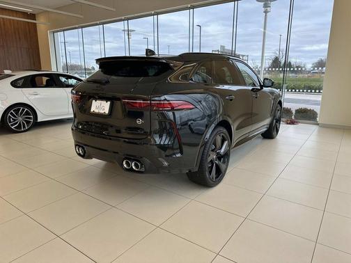 2026 Jaguar F-PACE SVR P550 AWD Automatic