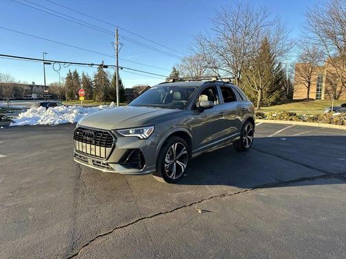 2024 Audi Q3 45 S line Premium Plus