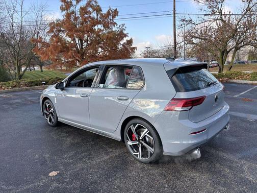2026 Volkswagen Golf GTI 2.0T SE DSG