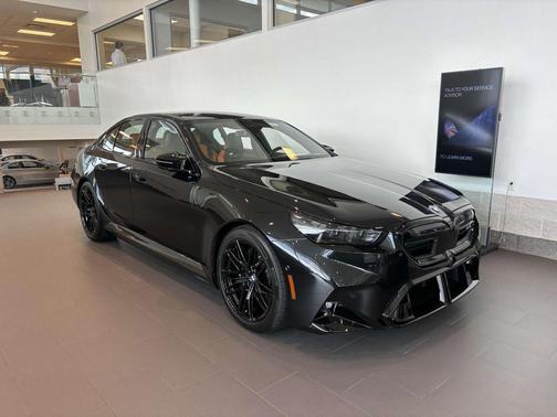 2026 BMW M5 Base