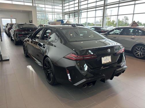 2026 BMW M5 Base