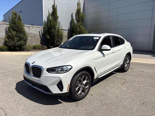 2025 BMW X4 xDrive30i