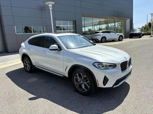 2025 BMW X4 xDrive30i