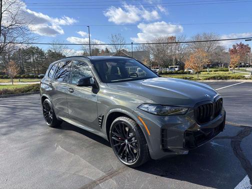 2026 BMW X5 M60i