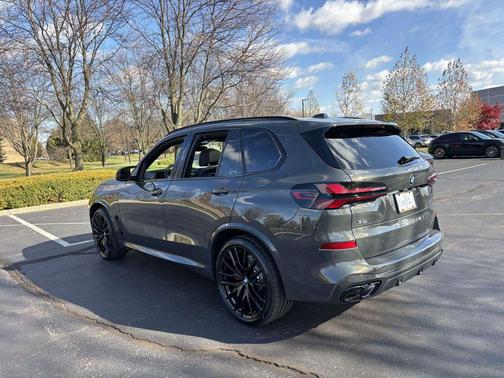 2026 BMW X5 M60i