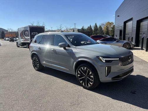 2026 Volvo XC90 B6 Plus 7-Seater