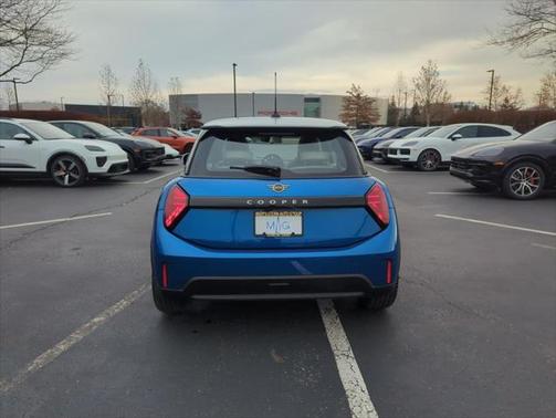 2025 MINI Hardtop Cooper