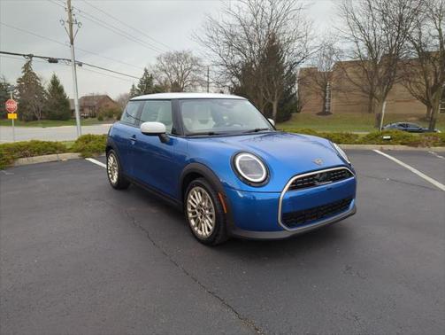 2025 MINI Hardtop Cooper