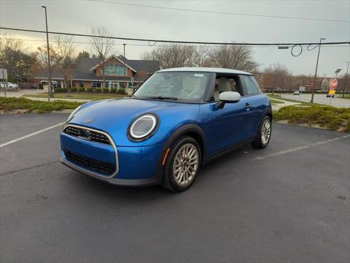2025 MINI Hardtop Cooper