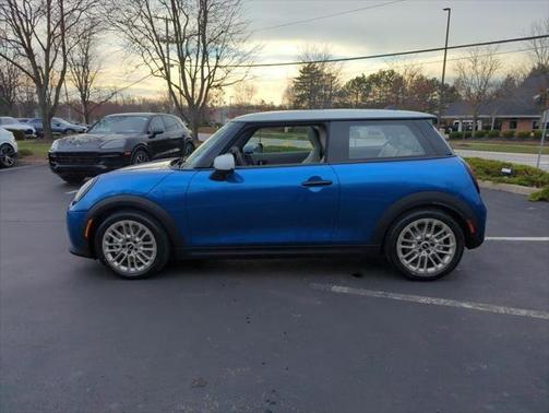 2025 MINI Hardtop Cooper