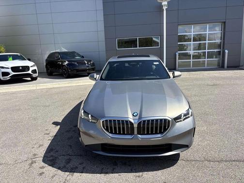 2025 BMW 540 i xDrive