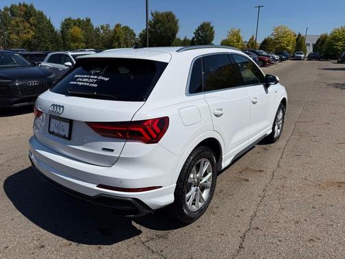 2025 Audi Q3 Premium 45 TFSI S line quattro Tiptronic
