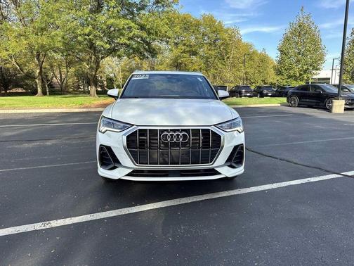 2025 Audi Q3 Premium 45 TFSI S line quattro Tiptronic