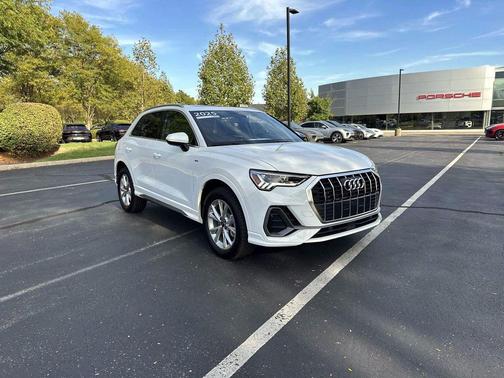2025 Audi Q3 Premium 45 TFSI S line quattro Tiptronic
