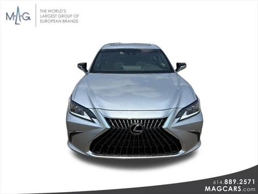 2023 Lexus ES 250 Base