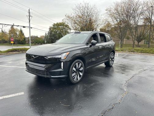 2025 Volvo EX90 Twin Motor Performance Plus