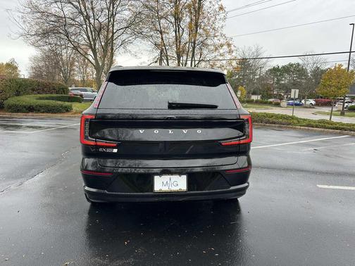 2025 Volvo EX90 Twin Motor Performance Plus