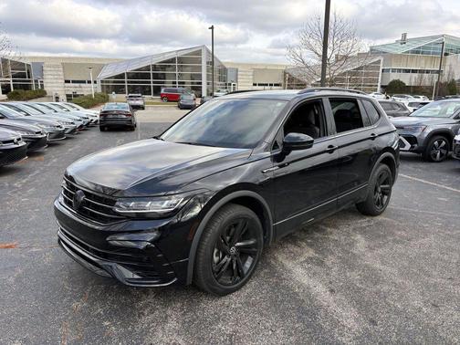 2023 Volkswagen Tiguan 2.0T SE R-Line Black 4MOTION
