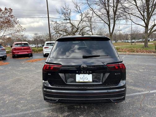 2023 Volkswagen Tiguan 2.0T SE R-Line Black 4MOTION