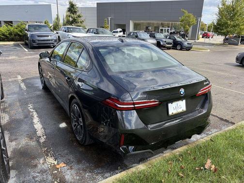 2026 BMW 530 i xDrive