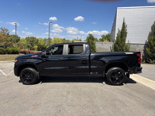 2023 Chevrolet Silverado 1500 Custom Trail Boss