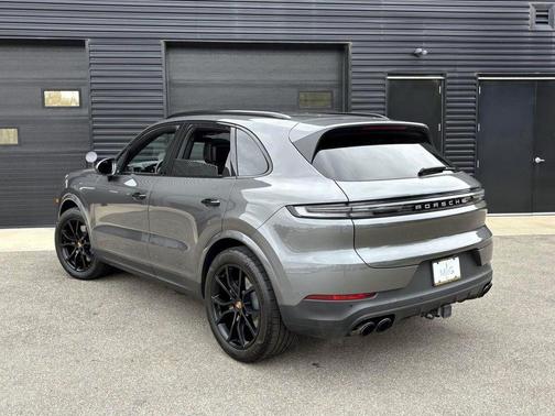 2025 Porsche Cayenne Cayenne
