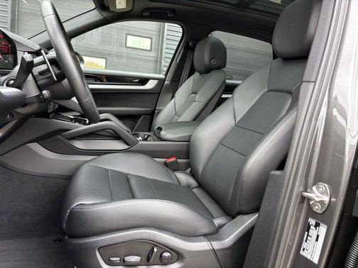 2025 Porsche Cayenne Cayenne