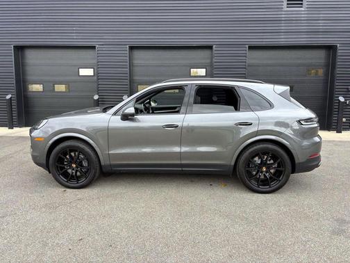 2025 Porsche Cayenne Cayenne