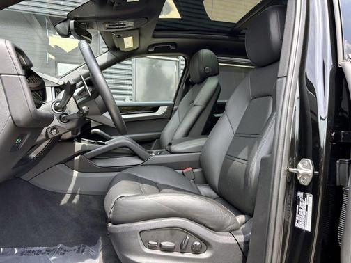 2024 Porsche Cayenne