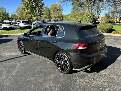 2024 Volkswagen Golf GTI 2.0T S DSG