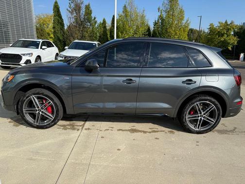 2025 Audi Q5 55 S line Premium Plus