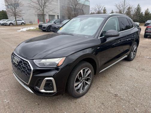 2024 Audi Q5 45 S line Premium Plus