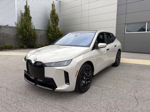 2026 BMW iX xDrive45