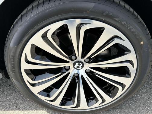 2025 Bentley Bentayga Azure