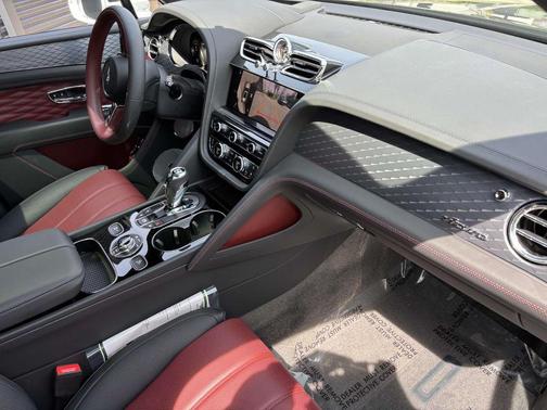 2025 Bentley Bentayga Azure