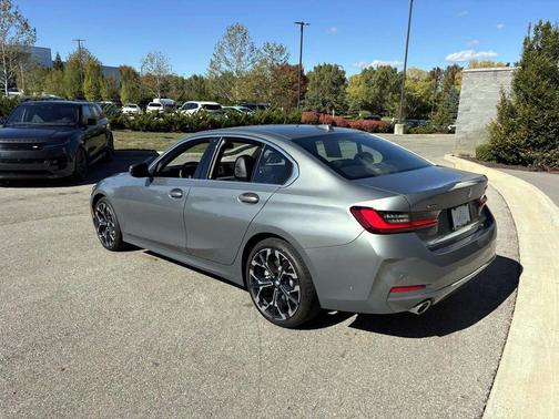 2025 BMW 330 i xDrive
