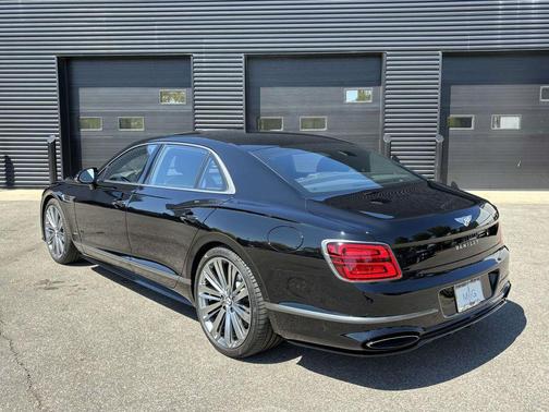 2025 Bentley Flying Spur Speed