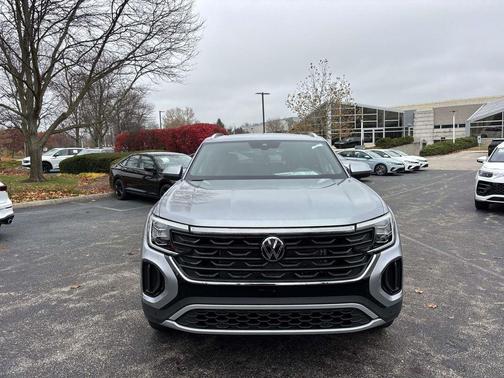 2026 Volkswagen Atlas Cross Sport 2.0T SE w/Technology 4MOTION