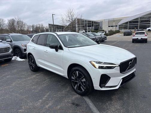 2026 Volvo XC60 B5 Plus