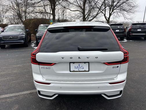 2026 Volvo XC60 B5 Plus