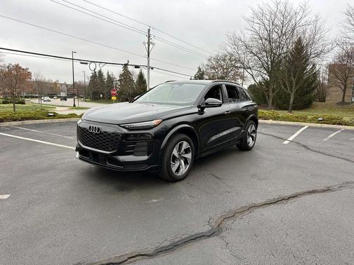 2025 Audi Q6 e-tron Premium Plus quattro