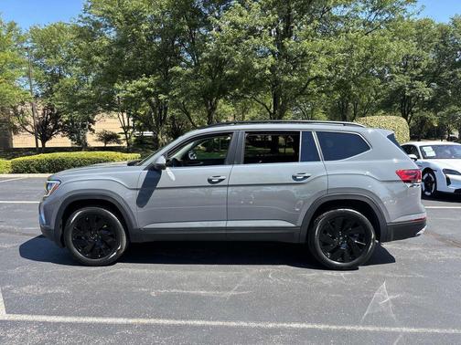 2026 Volkswagen Atlas 2.0T SE w/Technology 4MOTION