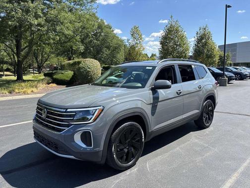 2026 Volkswagen Atlas 2.0T SE w/Technology 4MOTION