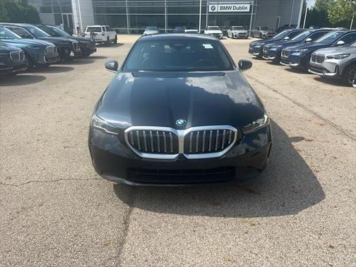 2025 BMW 530 i xDrive