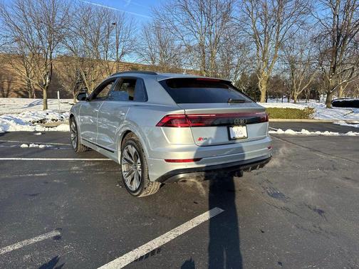 2025 Audi Q8 55 Premium Plus