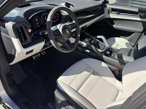 2026 Porsche Cayenne GTS