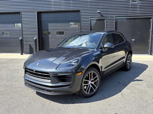 2022 Porsche Macan S