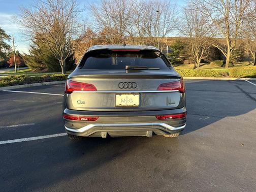 2023 Audi Q5 45 S line Premium