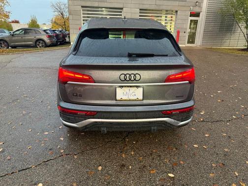 2023 Audi Q5 45 S line Premium