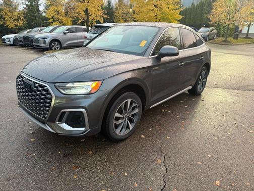 2023 Audi Q5 45 S line Premium